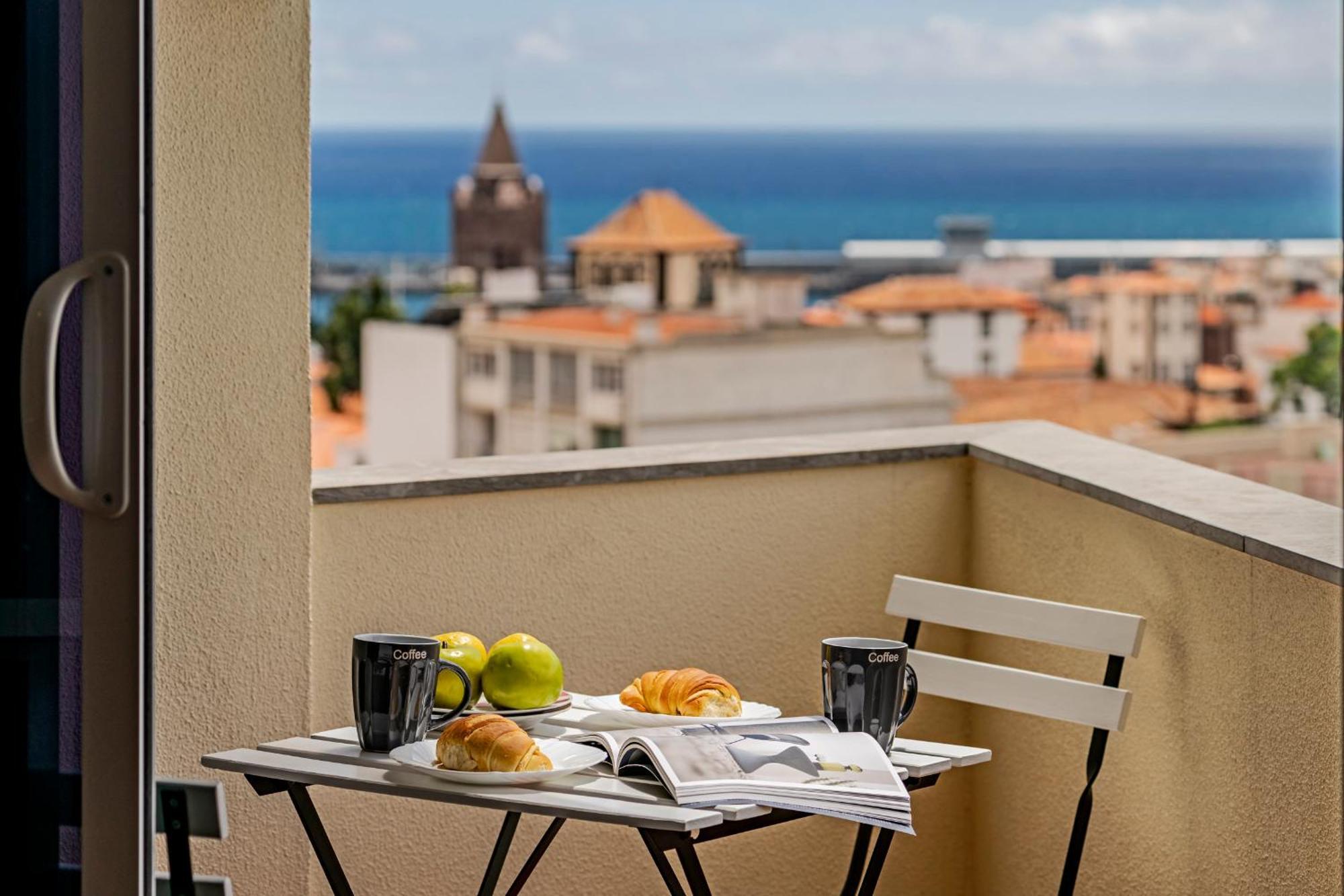 Luxury View Apartment Funchal Luaran gambar