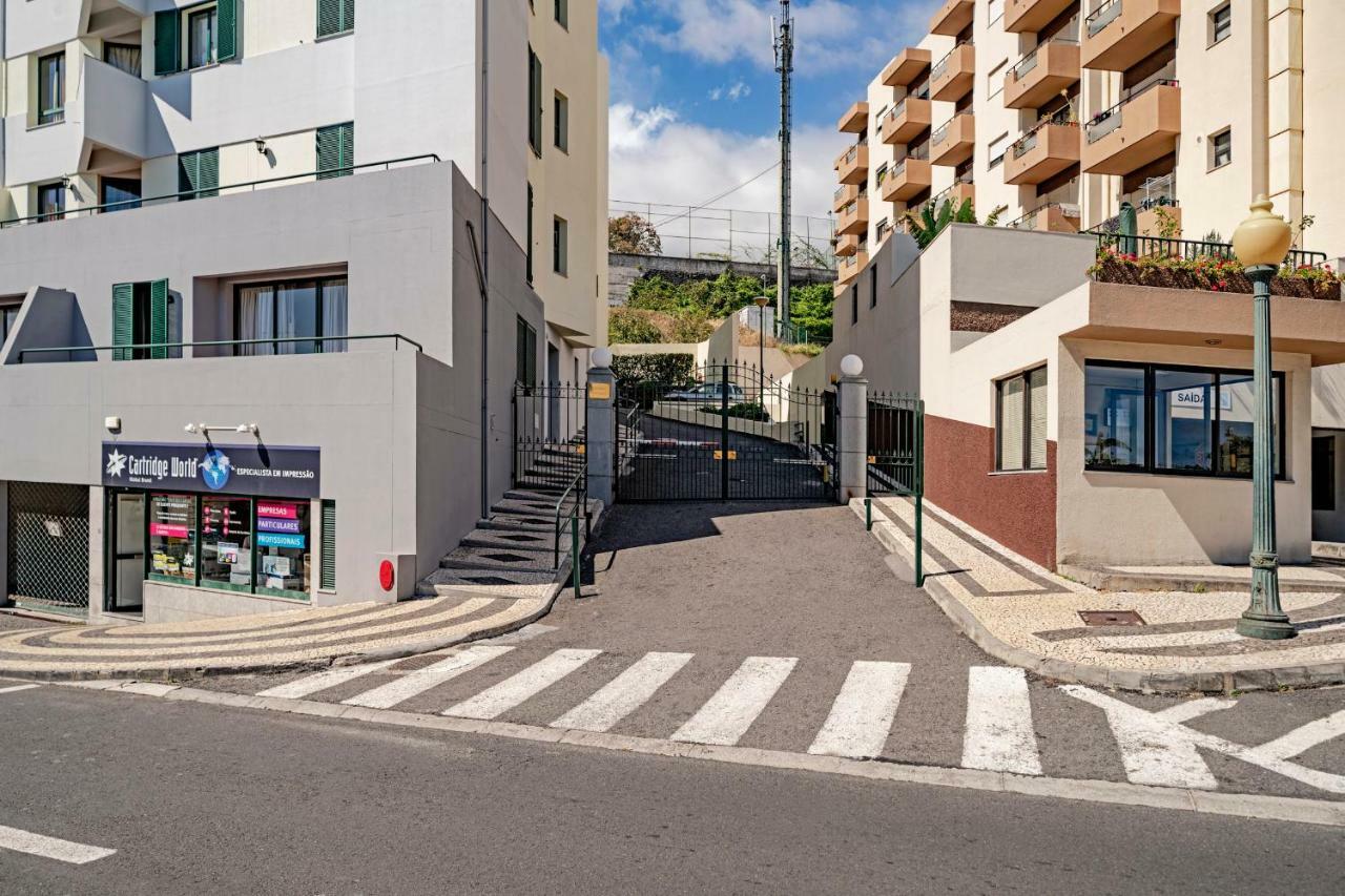 Luxury View Apartment Funchal Luaran gambar